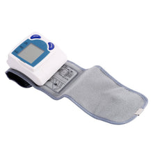 New Health Care Wrist digital lcd Blood Pressure Monitor Automatic Tonometer Meter For Measuring Pulse Rate PY7 TIML66